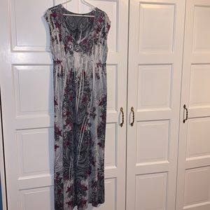 Apt 9. Maxi Dress. L.